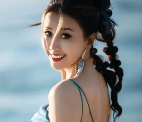 王蓉《浪姐》一公被淘汰，网友竟怒了！央妈连发6条视频撑腰！