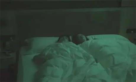 李行亮麦琳节目中和好,相拥而眠甜到发腻!网友们是其中一环?