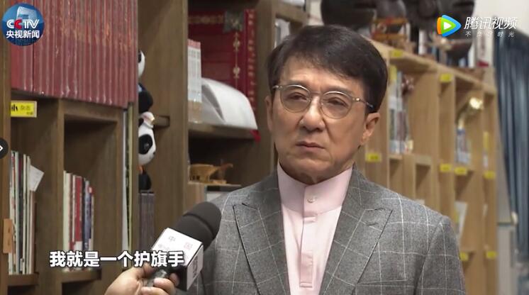 成龙演出遭飞踹 小武僧内心：俺嘞个娘呀，盒饭要没了