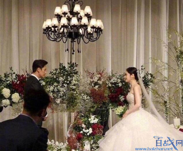 秋瓷炫于晓光儿子首公开 在婚礼上推着小花车行走呆萌可爱