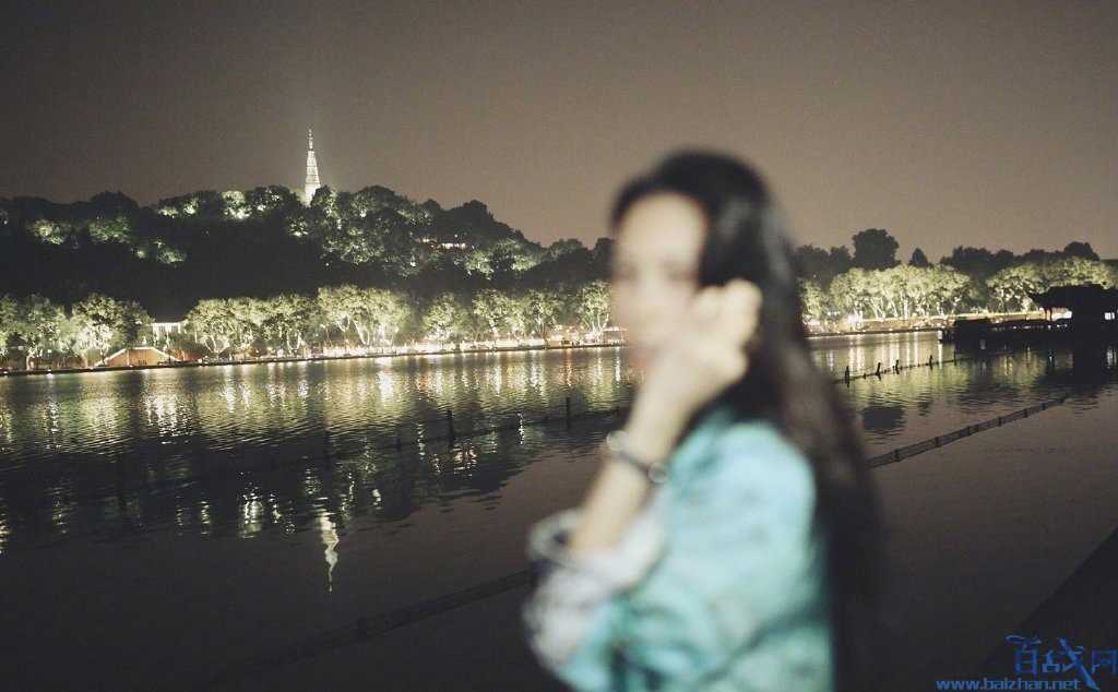 莫文蔚夜游西湖