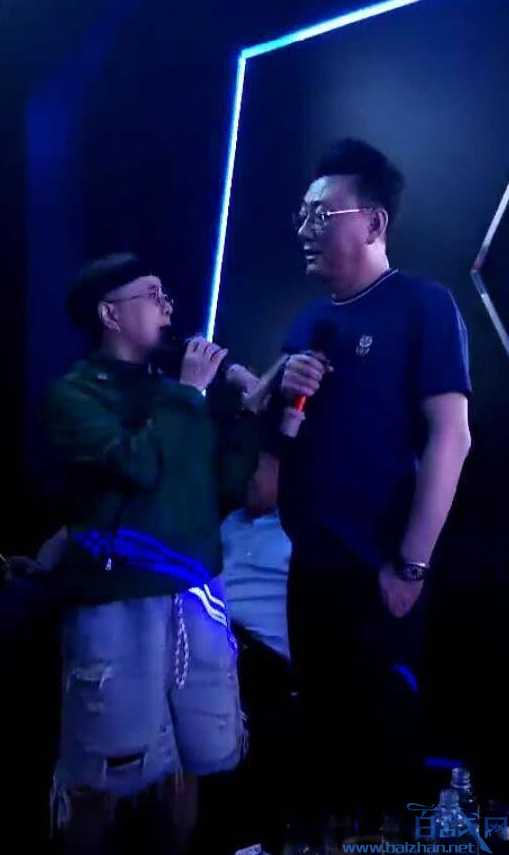 金龟子和老公献唱
