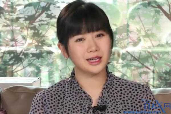 福原爱谈张怡宁，不敢看她那冷冰冰的眼神